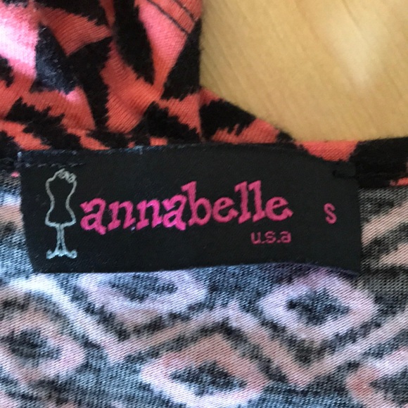 Coral and black top - Picture 8 of 8